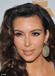 article-2259693-11B0E1B0000005DC-177_306x423