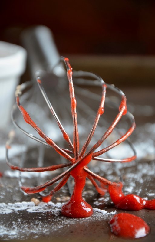 making-strawberry-sauce_-78ac129d32ec0a2afefca870a35faf286802f098